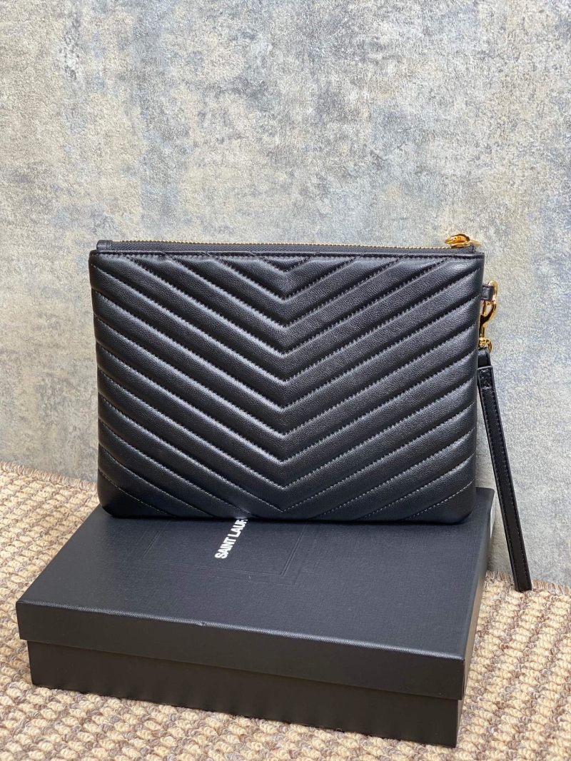 Y51 clutch bags